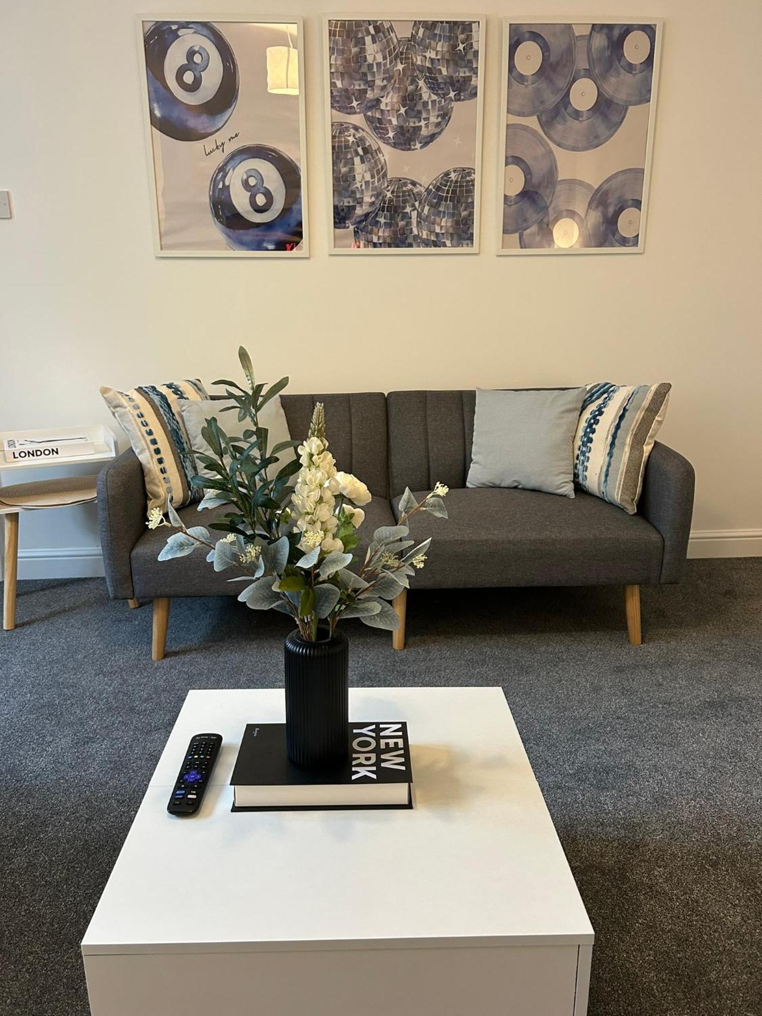 Brand New Modern Apartments Steps From Gloucester Quays 외부 사진